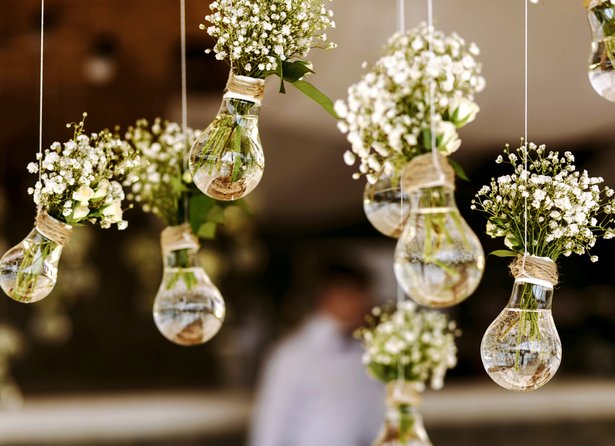 Les fleurs indispensables pour votre décoration de mariage