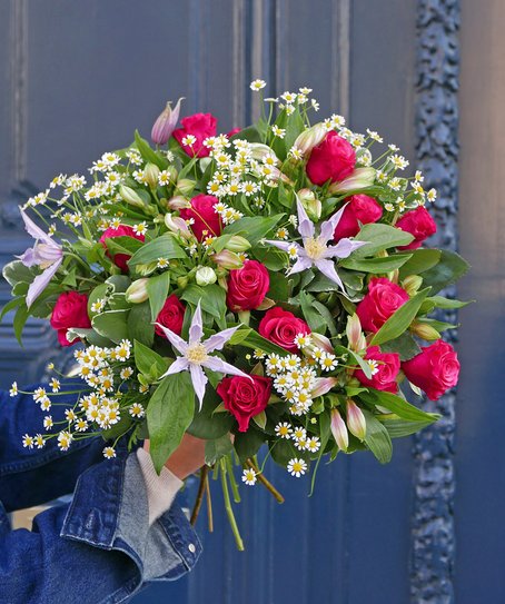 Bouquet de roses et clématites